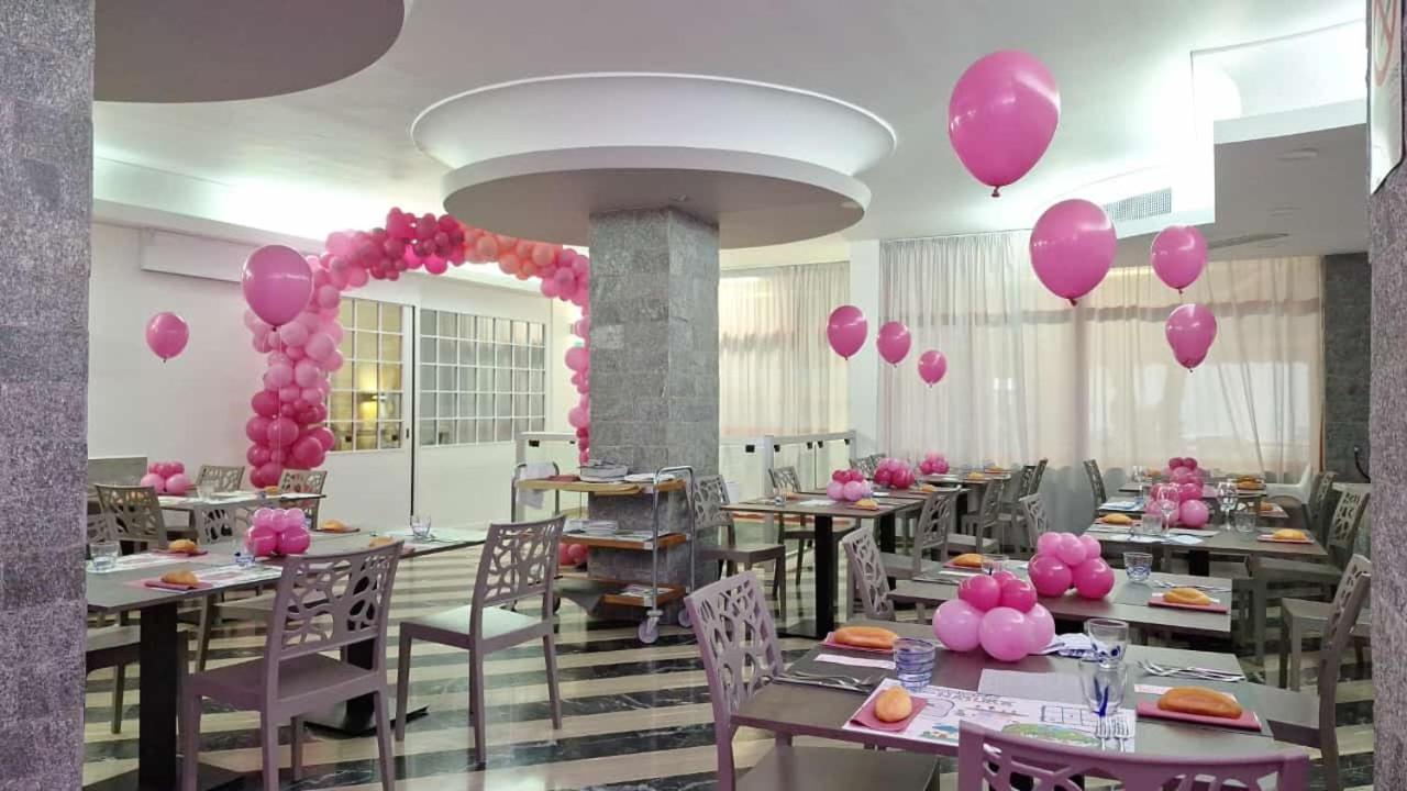 Hotel Club La Villa Martinsicuro Zewnętrze zdjęcie